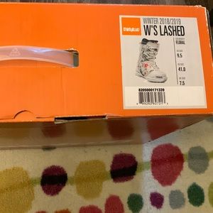 ThirtyTwo Snowboard Boots WMNS LASHED 9.5 FLORAL